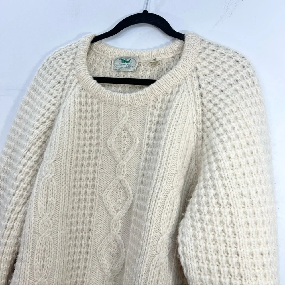 Vintage stunning wool